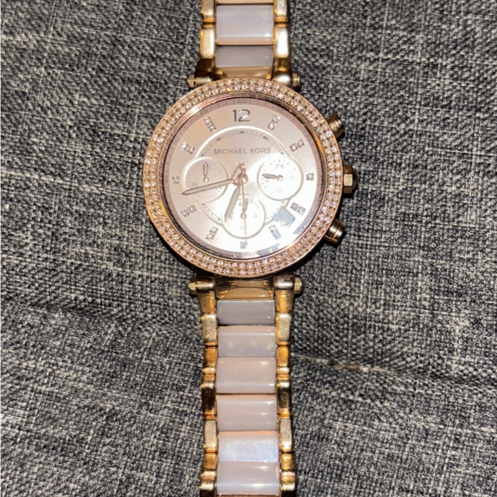 Michael Kors watch. Mk-5896 serial number. Brand new without tags.